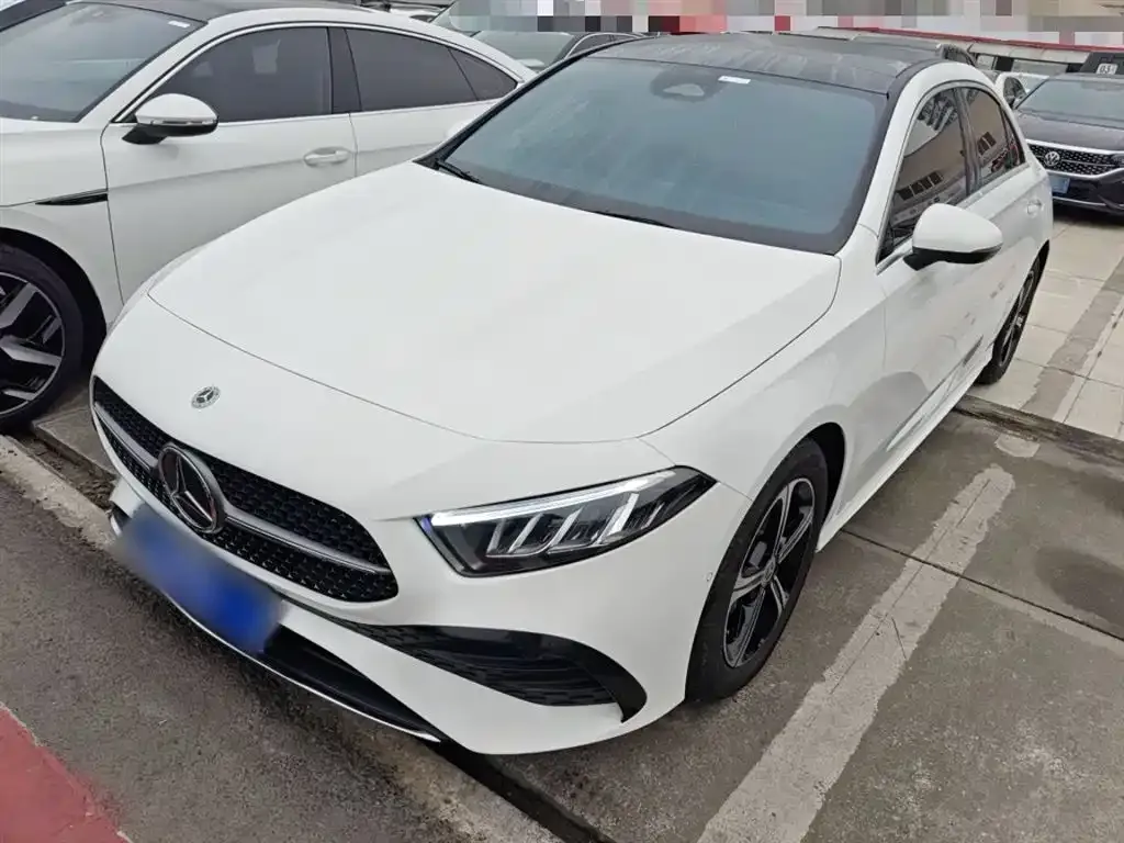 Mercedes-Benz A-Class 2024 из CN, фото 2
