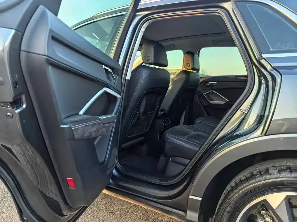 Audi Q3 2021 из CN, фото 9