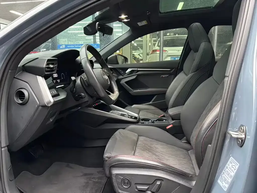 Audi A3 2022 из CN, фото 4