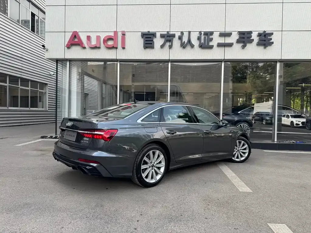 Audi A6L 2024 из CN, фото 8