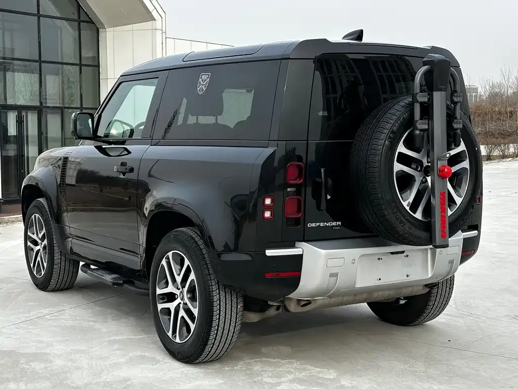 Land Rover Defender — фото 4