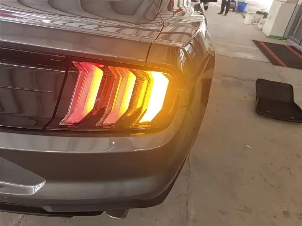 Ford Mustang 2023 из CN, фото 8