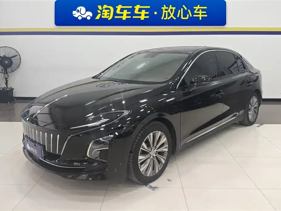 Hongqi E-QM5 2024 из CN, фото 1