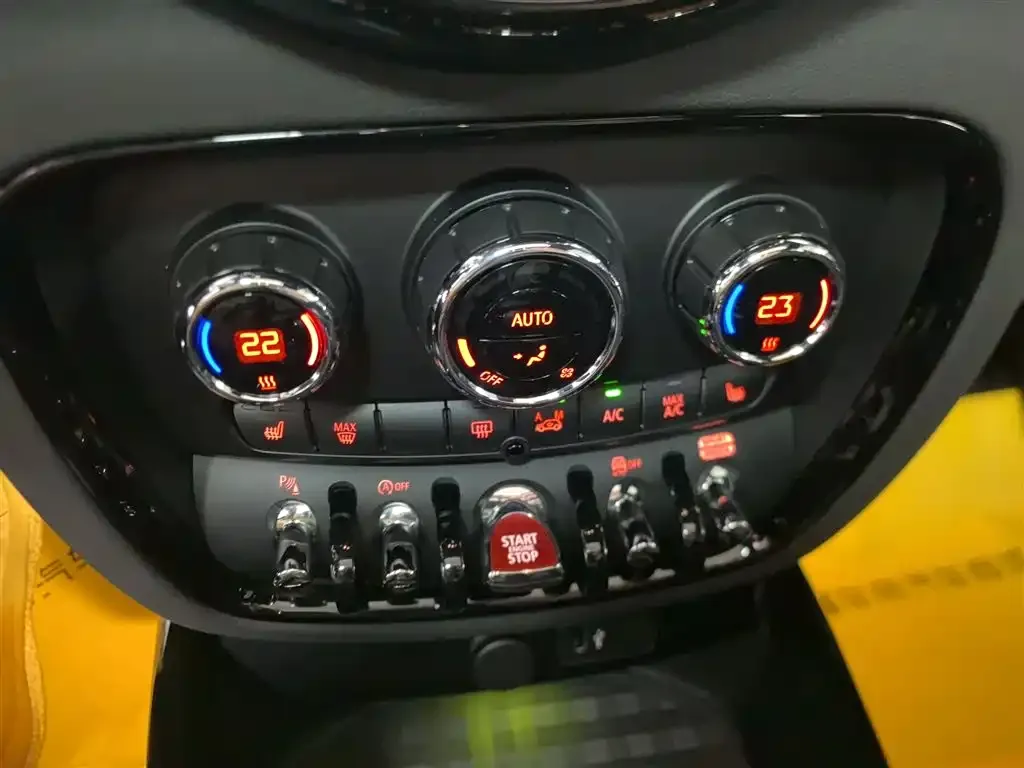 MINI Clubman JCW 2022 из CN, фото 2