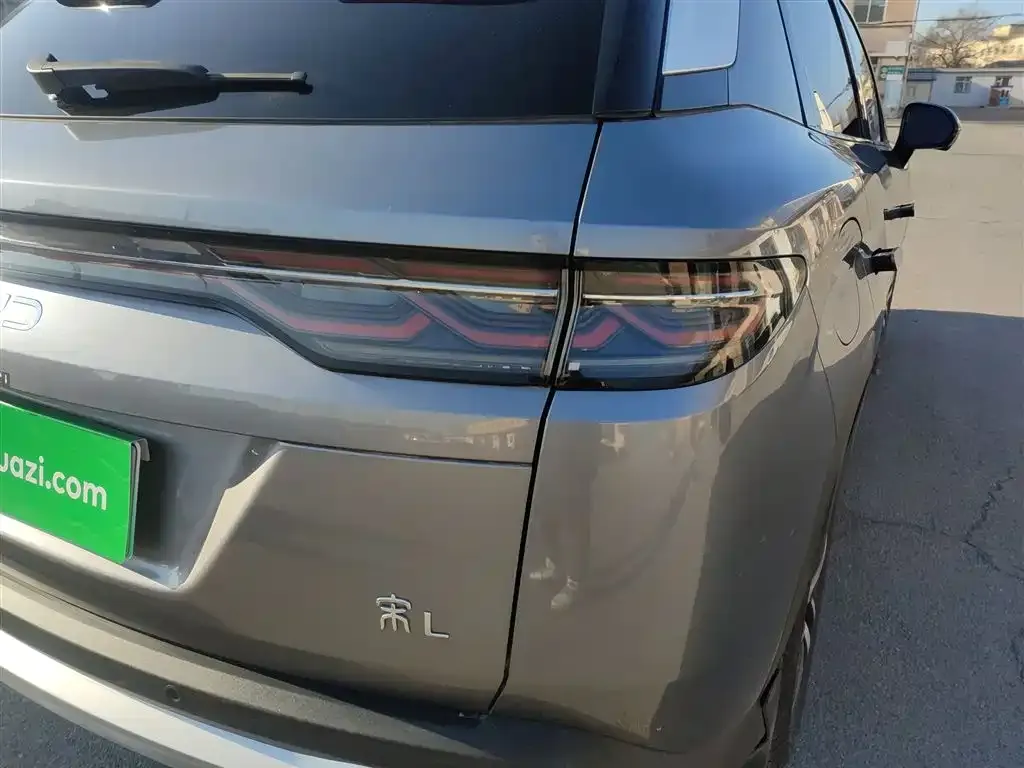 BYD L DM-i — фото 3