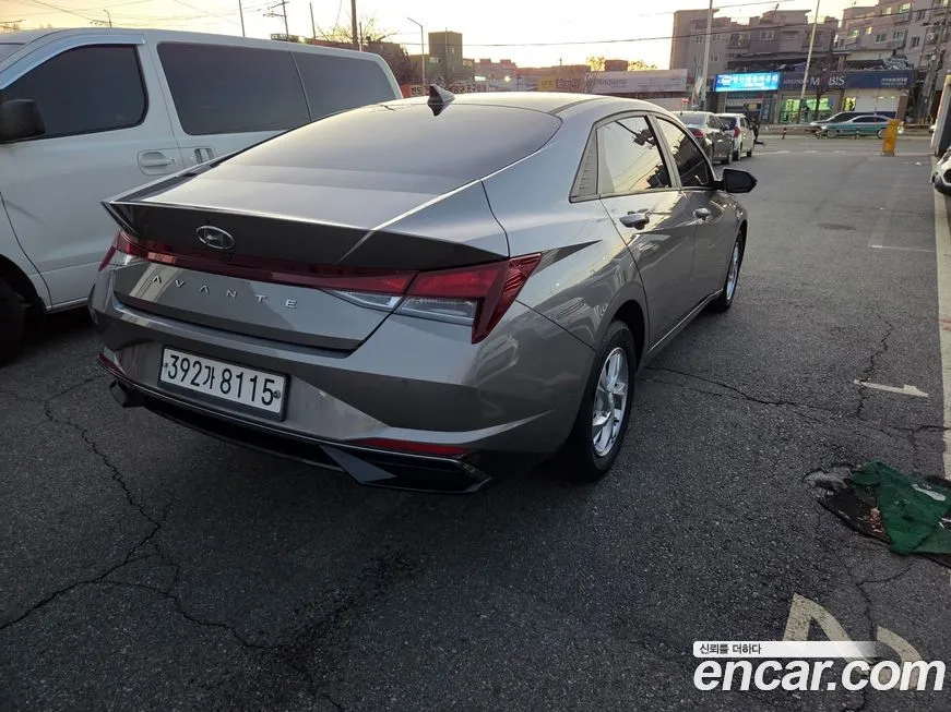 Hyundai AVANTE — фото 4