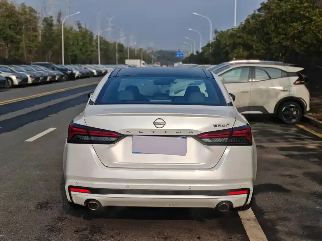 Nissan Teana 2023 из CN, фото 8