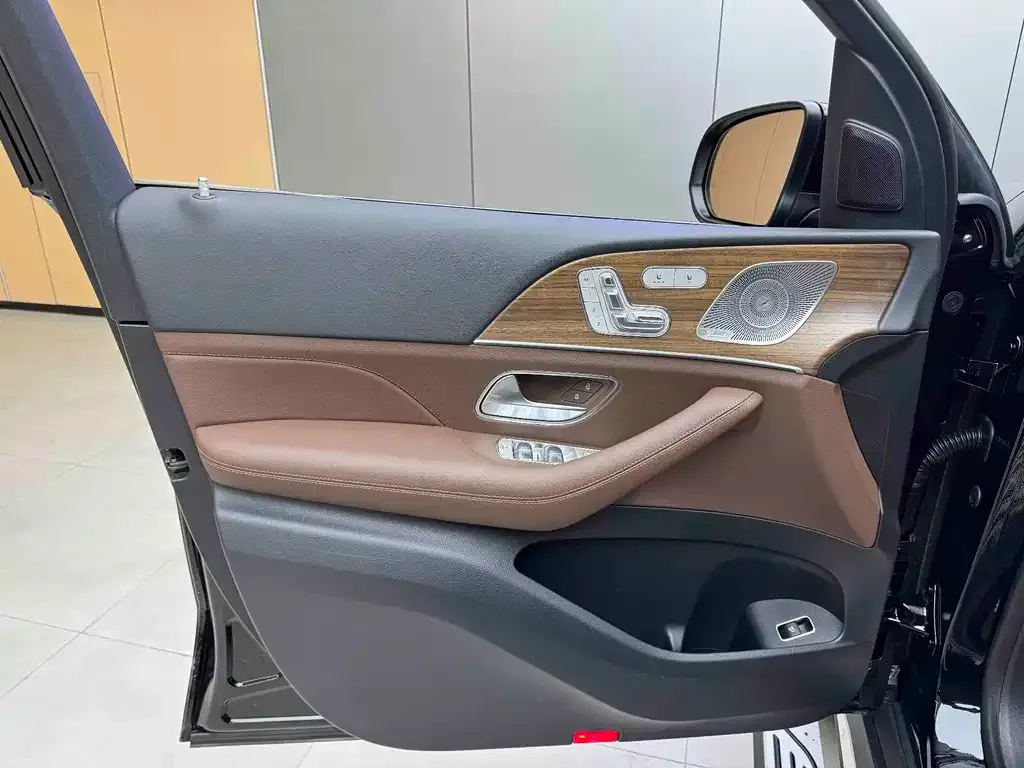 Mercedes-Benz GLE — фото 9