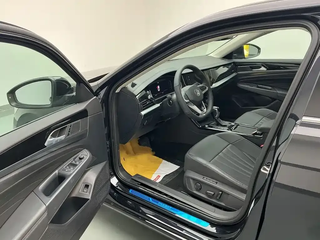Volkswagen Passat 2024 из CN, фото 5