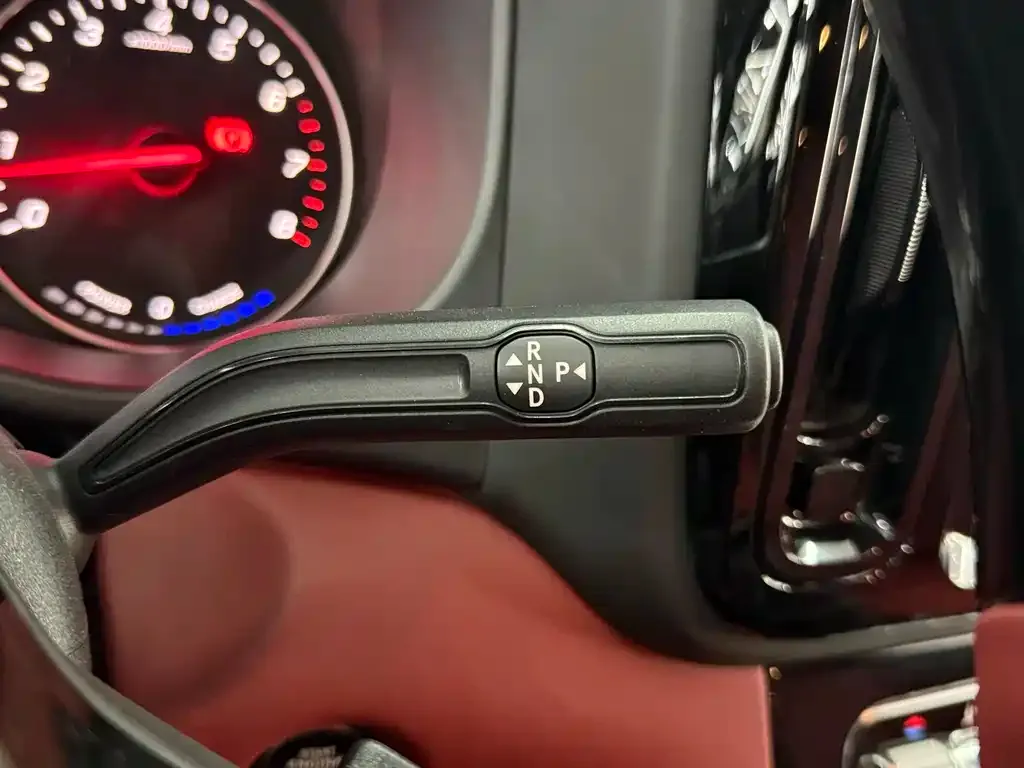 Mercedes-Benz Vito 2025 из CN, фото 4