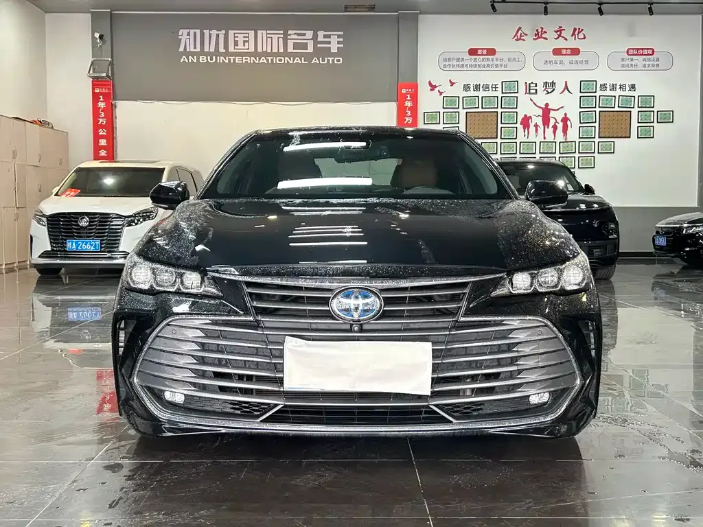 Toyota Avalon 2021 из CN, фото 1