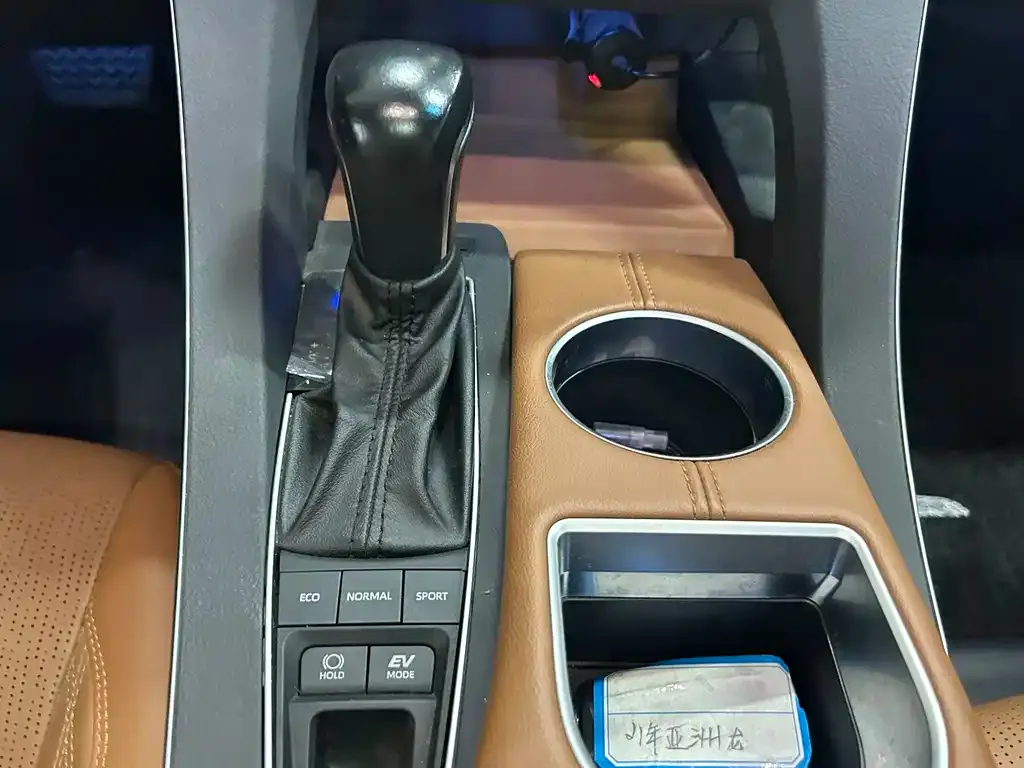 Toyota Avalon 2021 из CN, фото 10