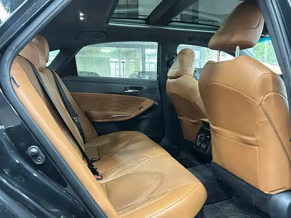Toyota Avalon 2021 из CN, фото 8