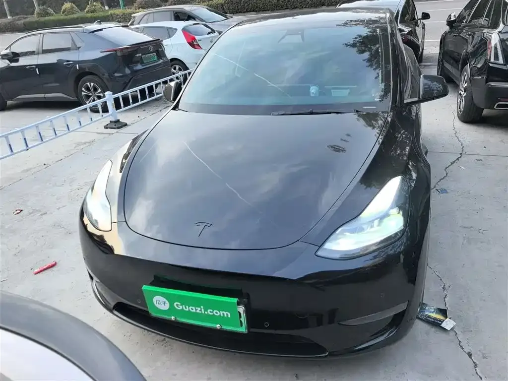 Tesla Model Y 2022 из CN, фото 2