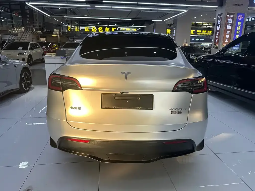 Tesla Model Y 2024 из CN, фото 8