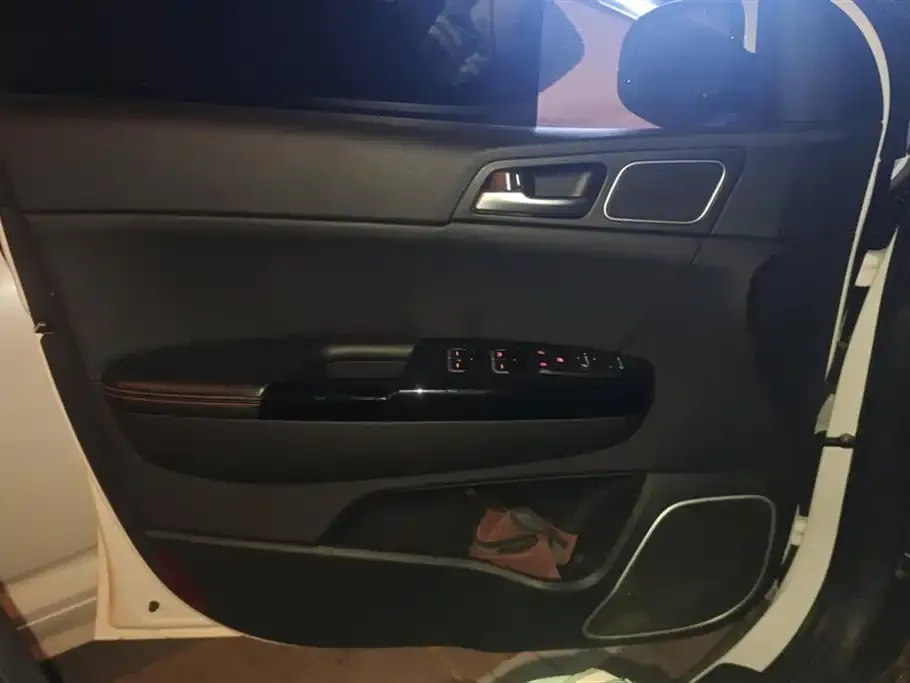 Kia KX5 2023 из CN, фото 8