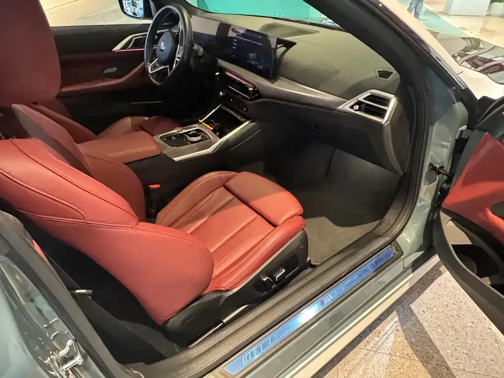 BMW 4 Series 2023 из CN, фото 3