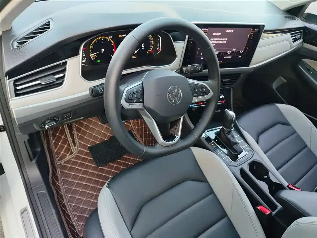 Volkswagen Bora 2024 из CN, фото 3