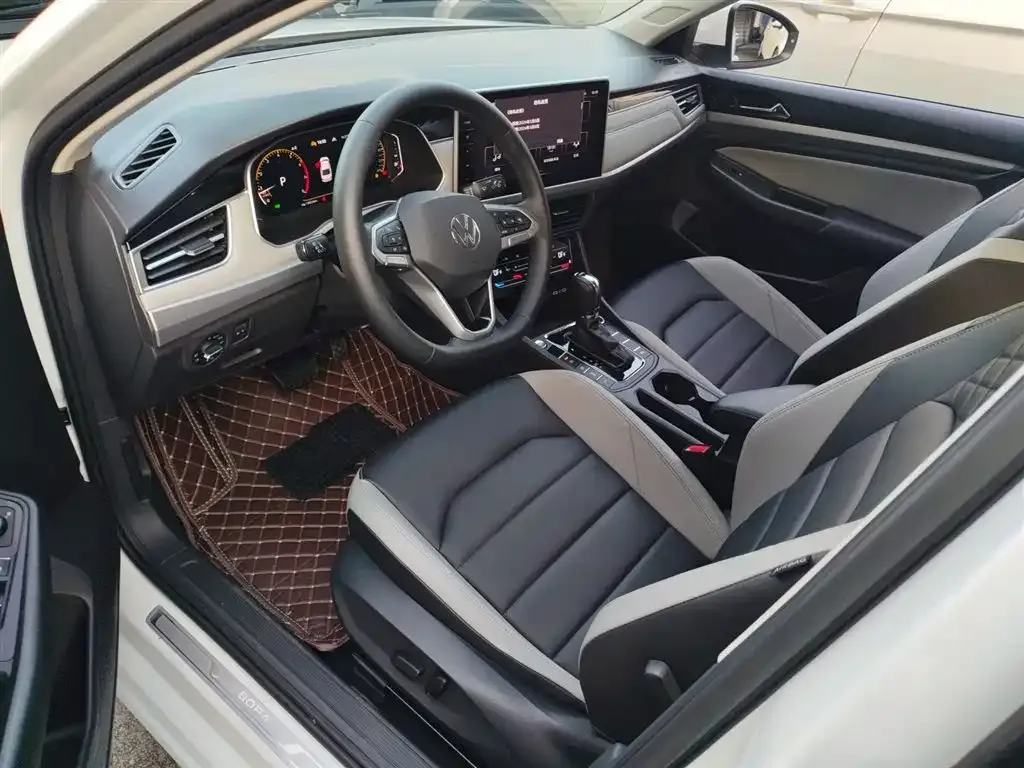 Volkswagen Bora 2024 из CN, фото 7