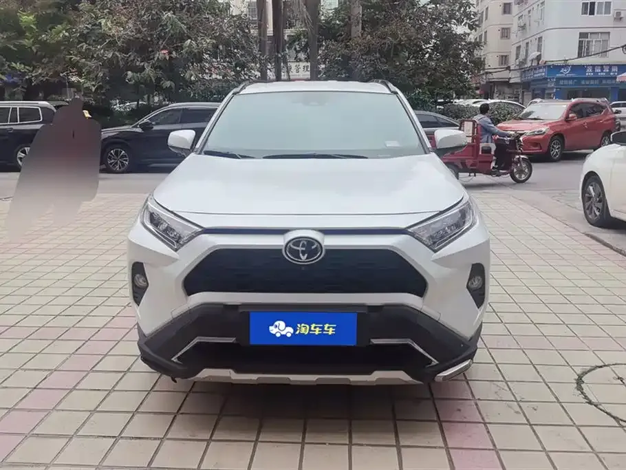 Toyota RAV4 2022 из CN, фото 2