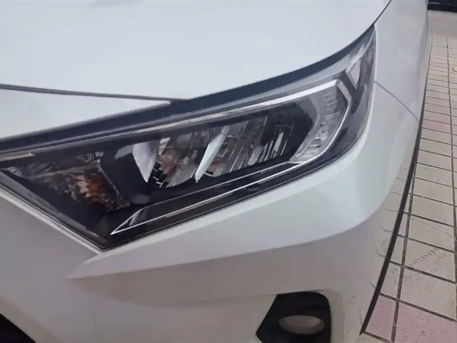 Toyota RAV4 2022 из CN, фото 5