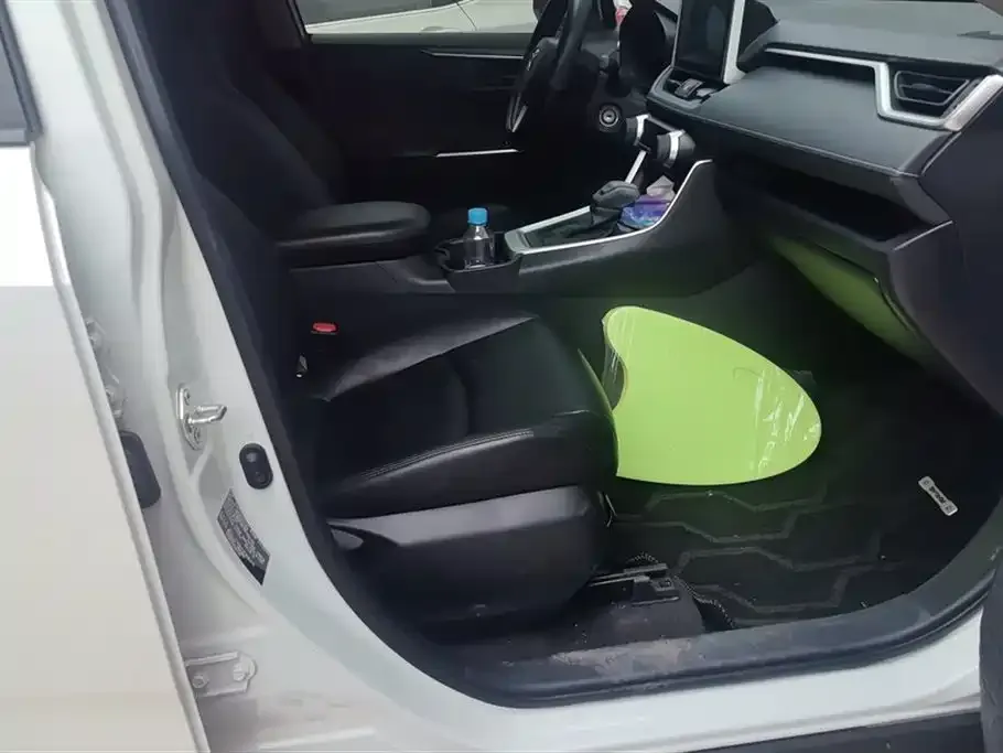 Toyota RAV4 2022 из CN, фото 8