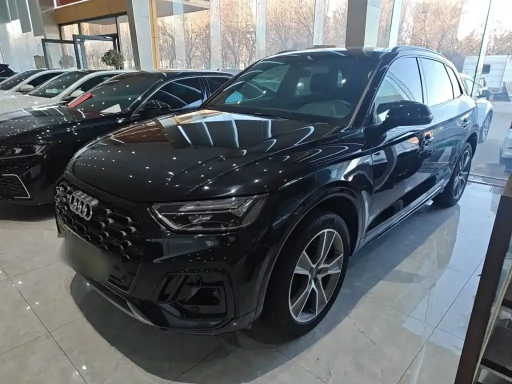 Audi Q5L 2023 из CN, фото 1
