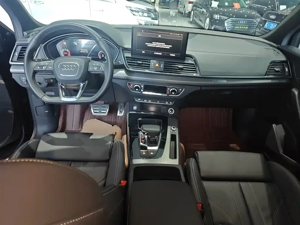 Audi Q5L 2023 из CN, фото 7