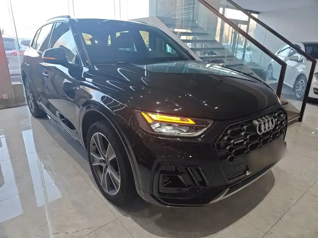 Audi Q5L 2023 из CN, фото 2