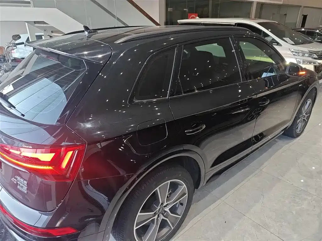 Audi Q5L 2023 из CN, фото 9
