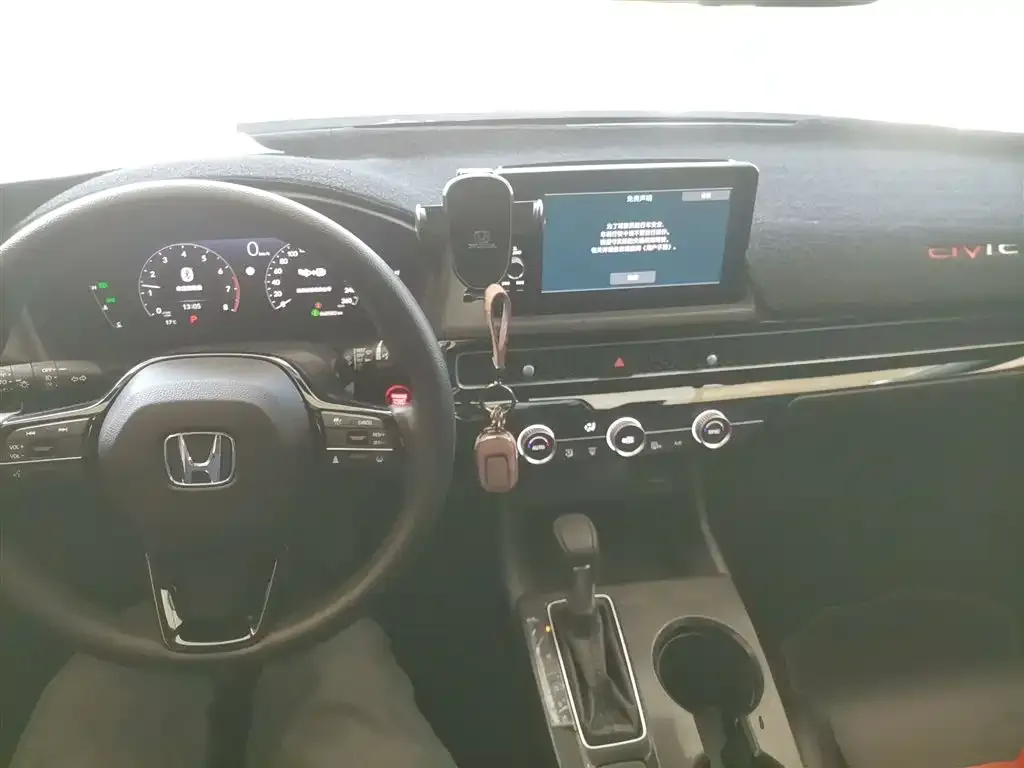 Honda Civic — фото 7
