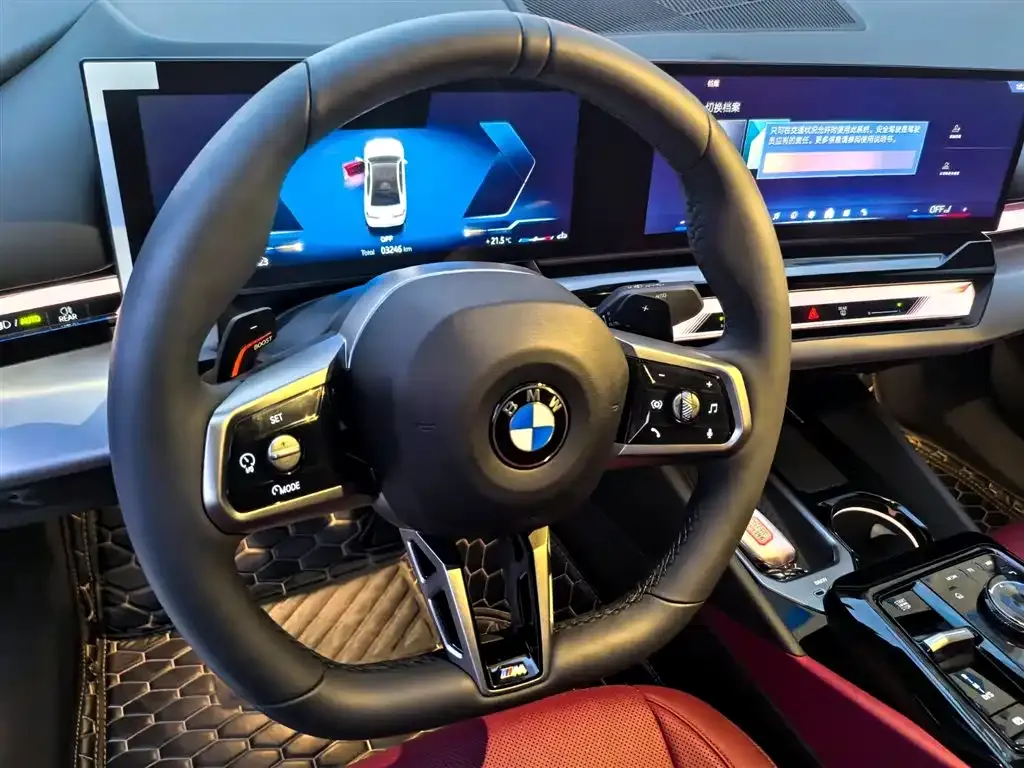 BMW 5 Series 2025 из CN, фото 3