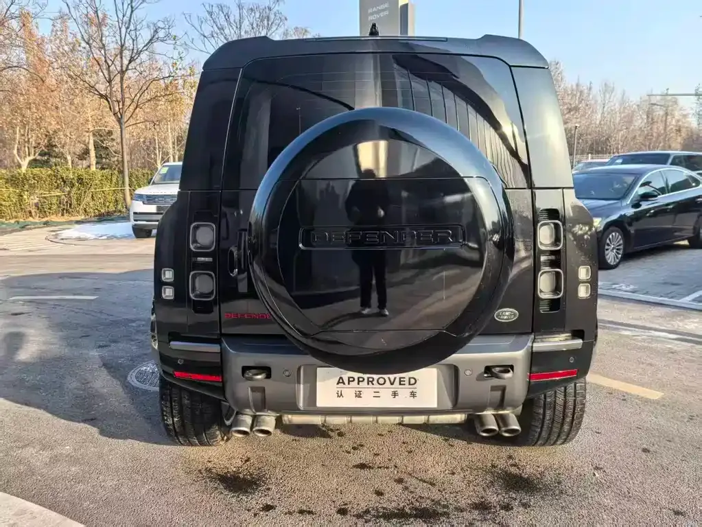Land Rover Defender — фото 10