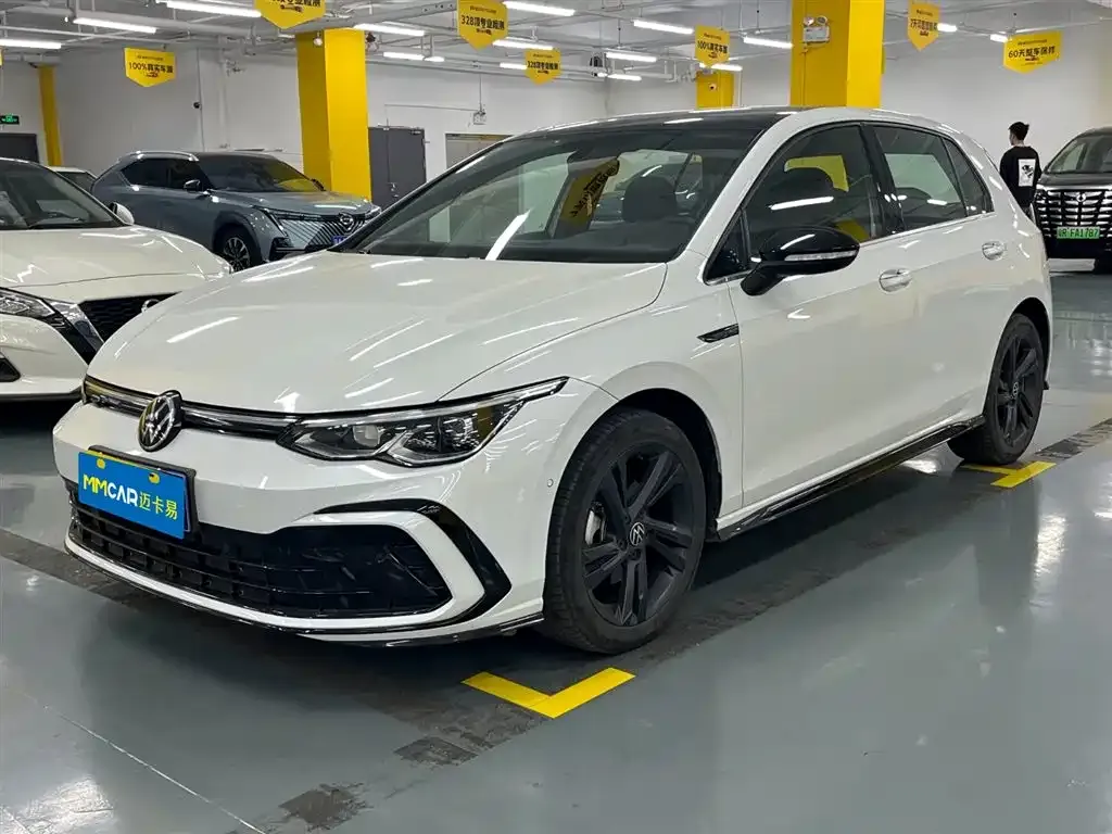 Volkswagen Golf 2023 из CN, фото 1