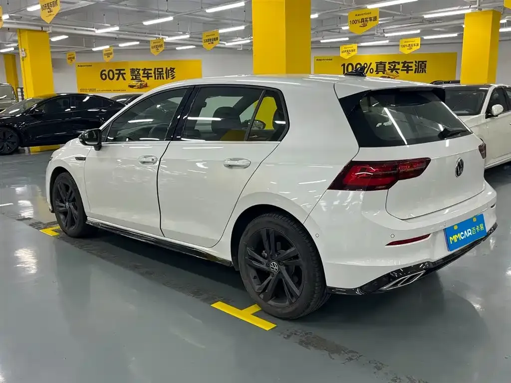 Volkswagen Golf 2023 из CN, фото 4