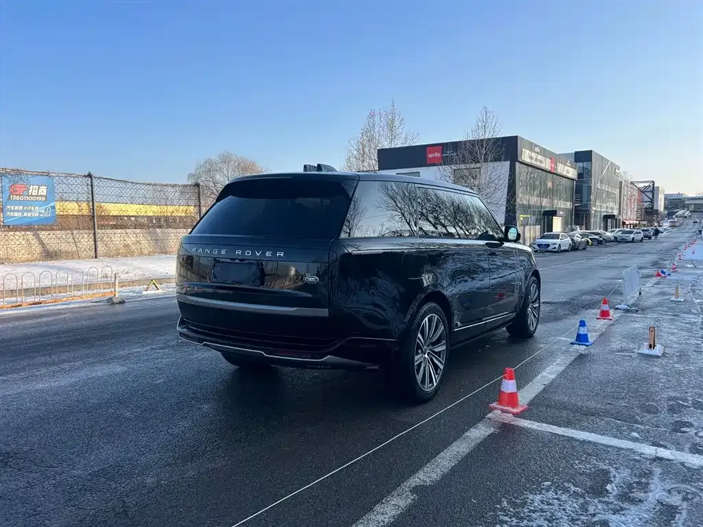 Land Rover Range Rover 2025 из CN, фото 3