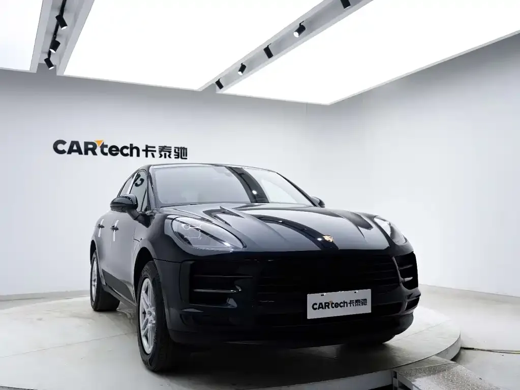 Porsche Macan — фото 6