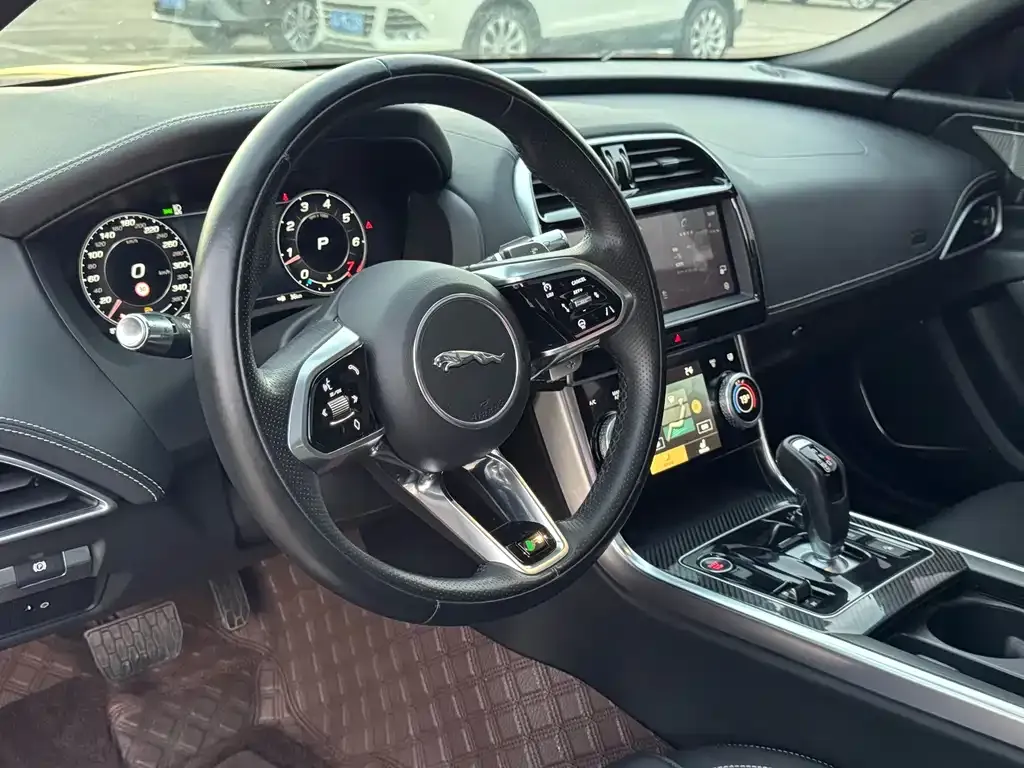 Jaguar XEL 2022 из CN, фото 9