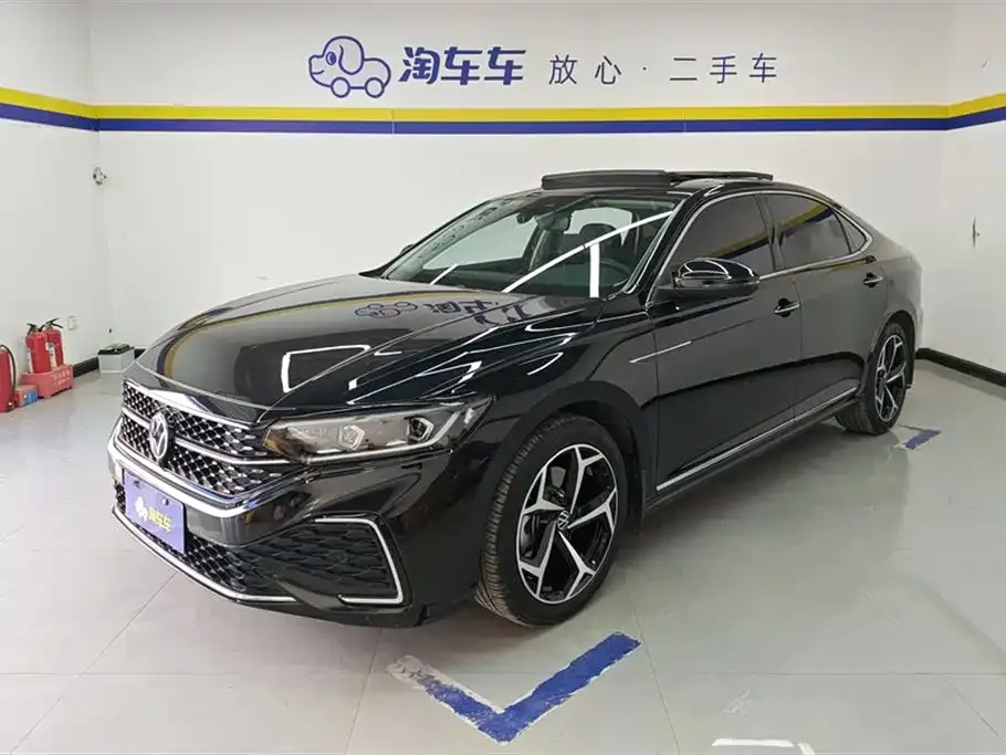 Volkswagen Passat 2023 из CN, фото 1