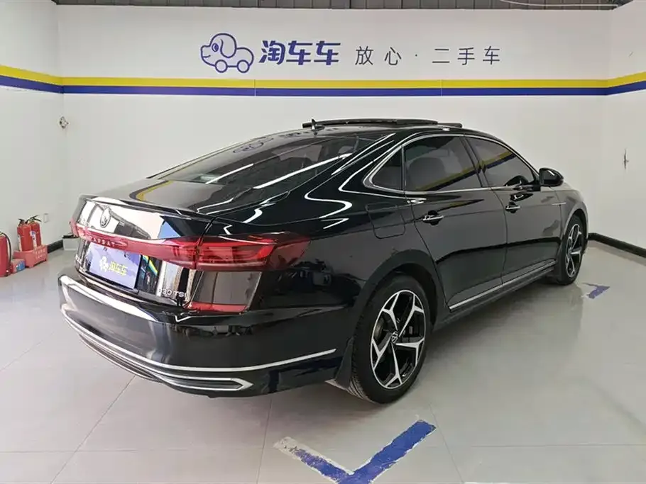 Volkswagen Passat 2023 из CN, фото 7