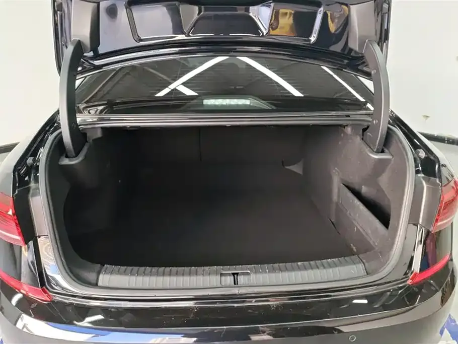 Volkswagen Passat 2023 из CN, фото 9