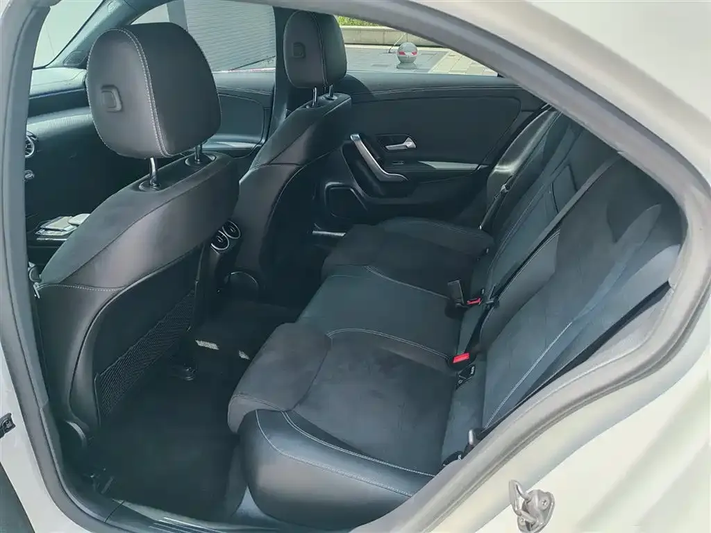 Mercedes-Benz A-Class 2021 из CN, фото 2