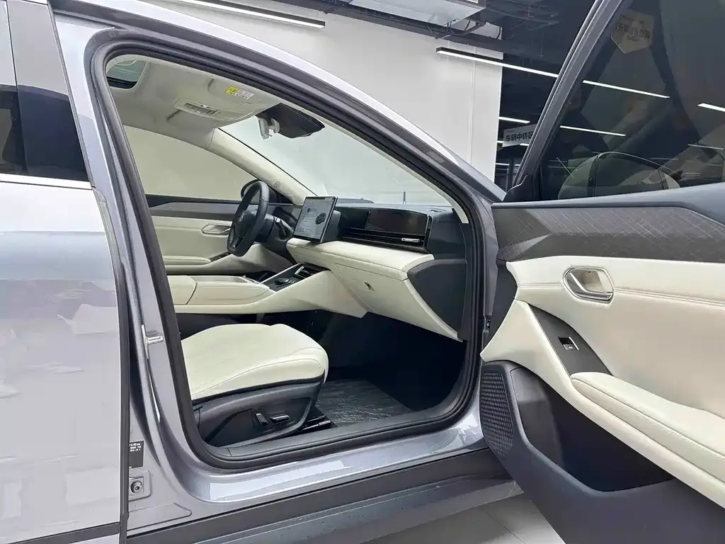 BYD Qin L 2025 из CN, фото 8