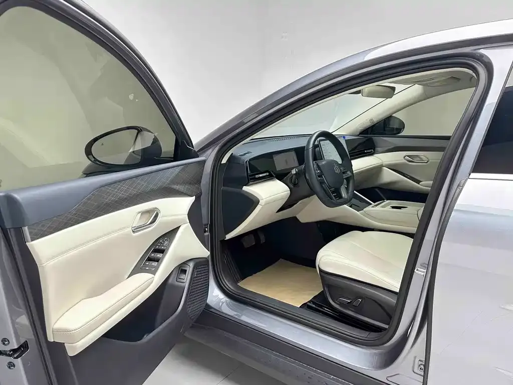 BYD Qin L 2025 из CN, фото 9