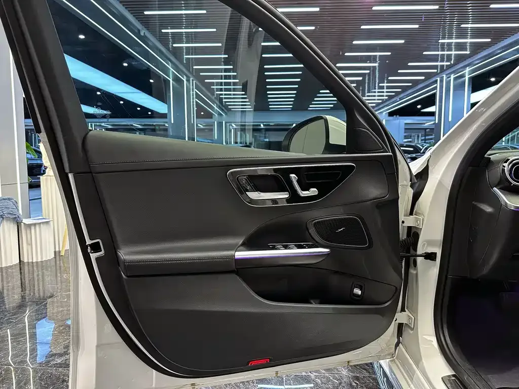 Mercedes-Benz C-Class 2023 из CN, фото 9