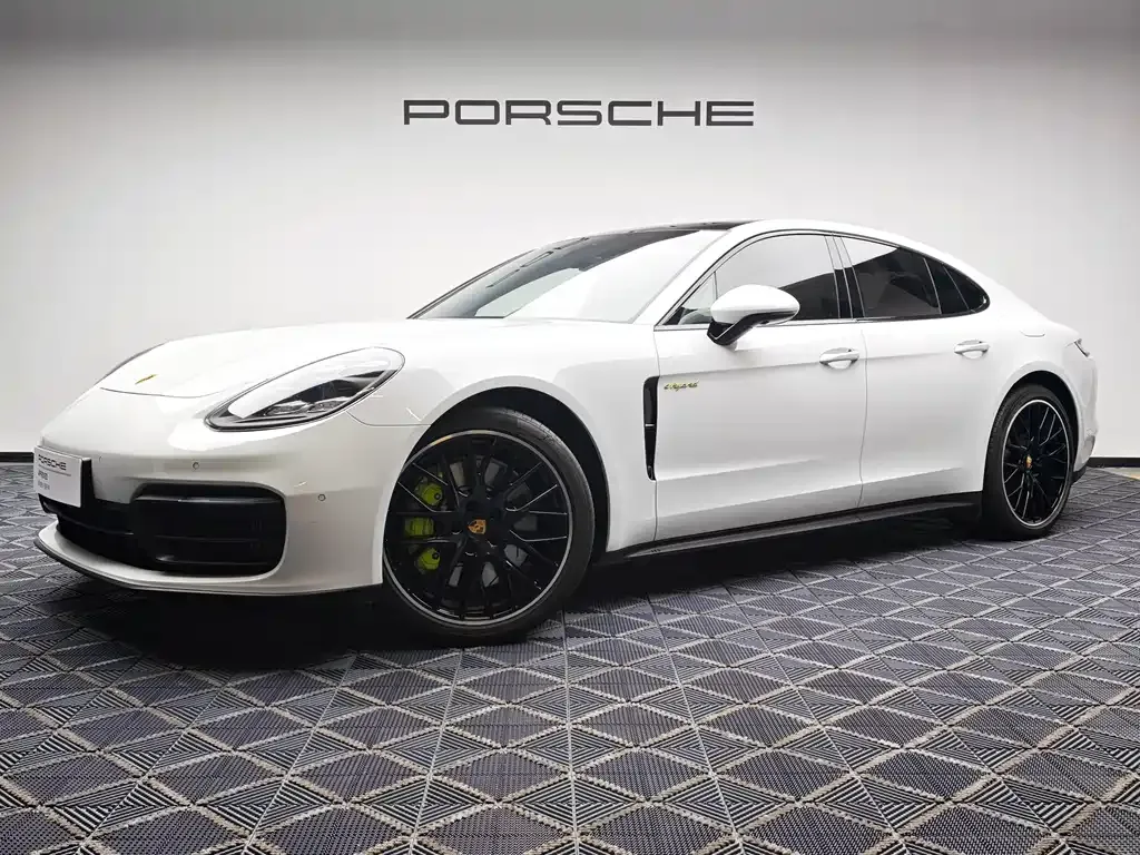 Porsche Panamera Hybrid 2023 из CN, фото 1