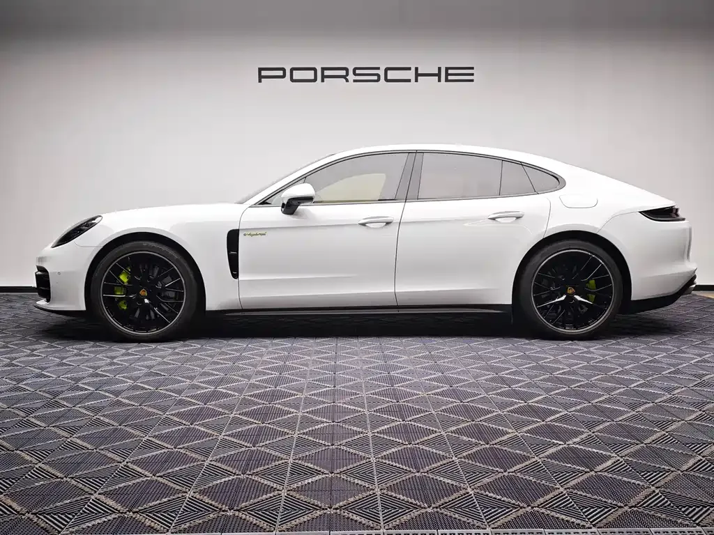Porsche Panamera Hybrid 2023 из CN, фото 10