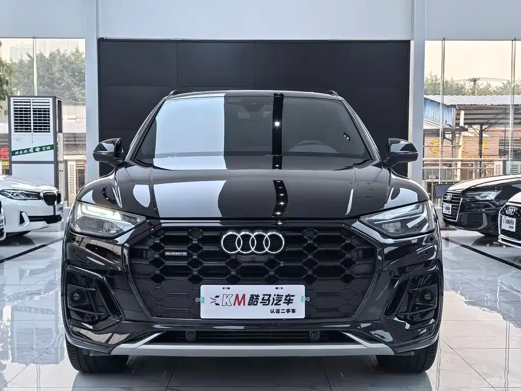 Audi Q5L — фото 3