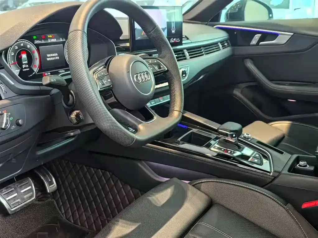 Audi A4L 2024 из CN, фото 6