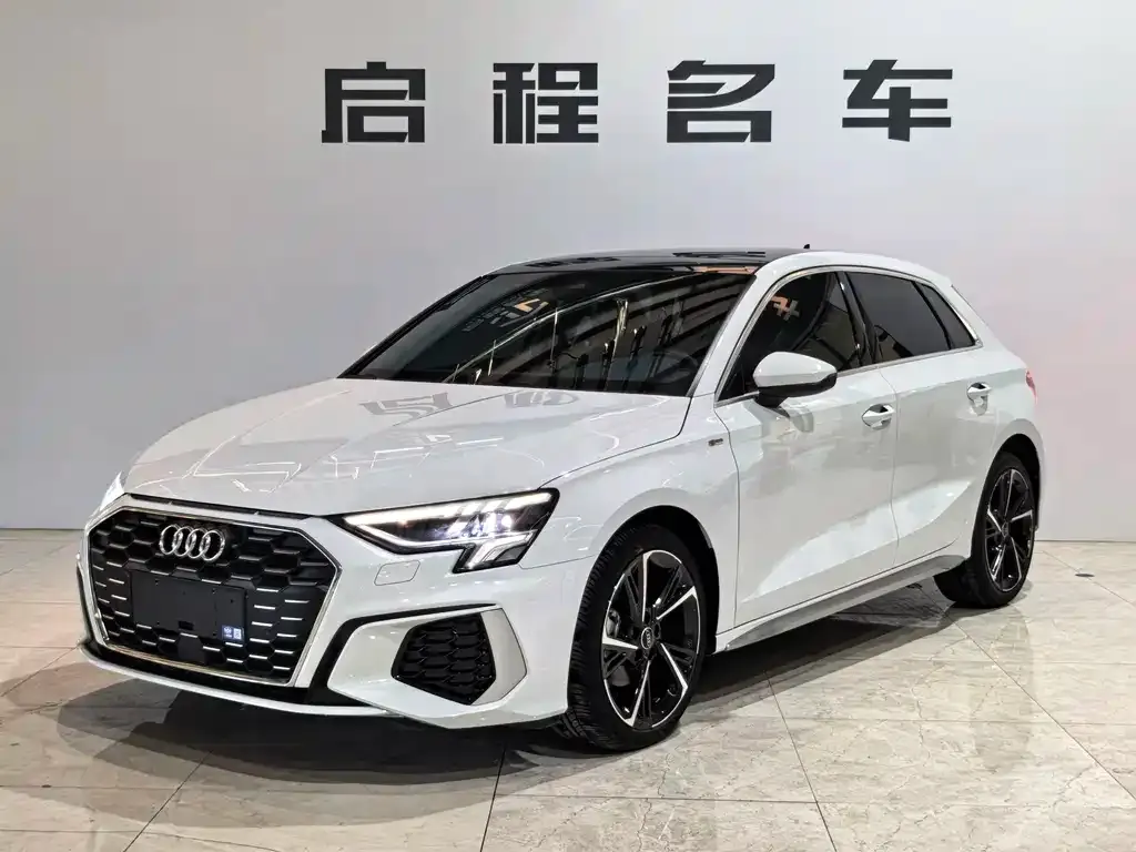 Audi A3 2022 из CN, фото 1